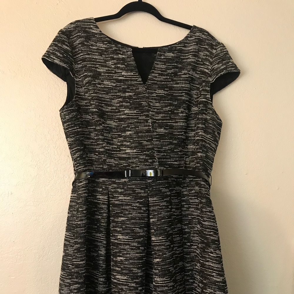 Tahari ASL Arthur S Levine - Black & White Dress
